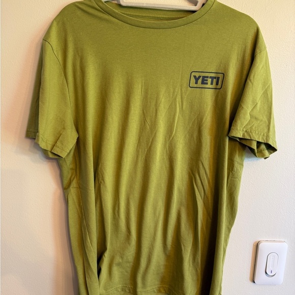YETI Men's Green T-Shirt - Picture 1 of 4